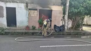 Indigente se queda sin hogar por un accidente al querer prender fuego