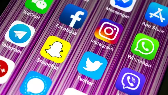 Facebook lidera la lista de aplicaciones que más datos toman de los usuarios Facebook lidera la lista de aplicaciones que más datos toman de los usuarios