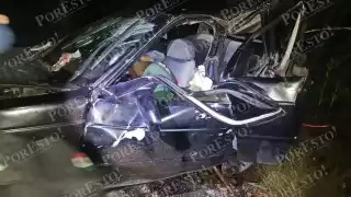 Los responsables del accidente, que viajaban en un Aveo rojo, huyeron del lugar