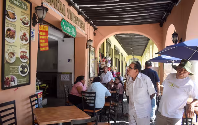 Uno de cada 10 establecimientos transmitirá el debate en Mérida