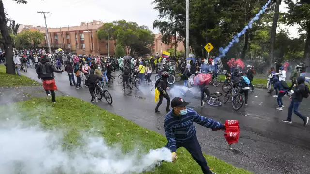 La nueva ley, concertada con partidos políticos, sector privado y sociedad civil, se enfocará en gravar temporalmente a empresas y a las clases sociales más ricas