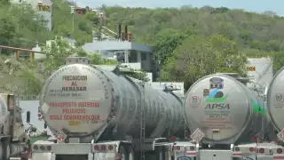 Más de 500 empresas en Campeche, en riesgo de quiebra por adeudos de Pemex