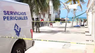 Las autoridades acudieron al lugar luego del ataque armado; la turista fue llevada de urgencia a un hospital en Cancún