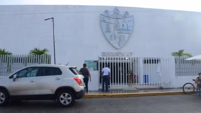 Trabajadores petroleros denuncian que la declaración de los bienes que hicieron los funcionarios sindicales tan sólo es la mínima parte de sus propiedades