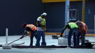 El bacheo es uno de los trabajos que se han olvidado