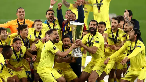 Villarreal se consagró campeón de la Europa League por primera vez en su historia. Villarreal se consagró campeón de la Europa League por primera vez en su historia.