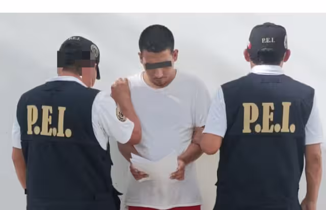 El sujeto de 22 años fue identificado como presunto extorisinador. Foto: Especial