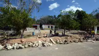 La administración de Carlos Joaquín incurrió en inobservancias en la normativa del programa 'Escuelas al Cien' en Quintana Roo