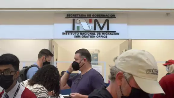 El INM informó que los estadounidenses y canadienses son los que más viajan hacia el Caribe Mexicano El INM informó que los estadounidenses y canadienses son los que más viajan hacia el Caribe Mexicano