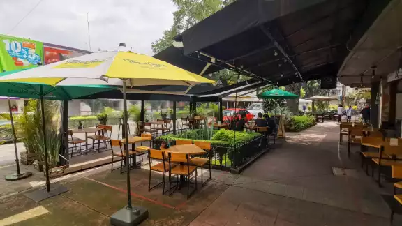 Bares y antros de CDMX reabrirán a partir del 6 de septiembre sin restricción de horario Bares y antros de CDMX reabrirán a partir del 6 de septiembre sin restricción de horario
