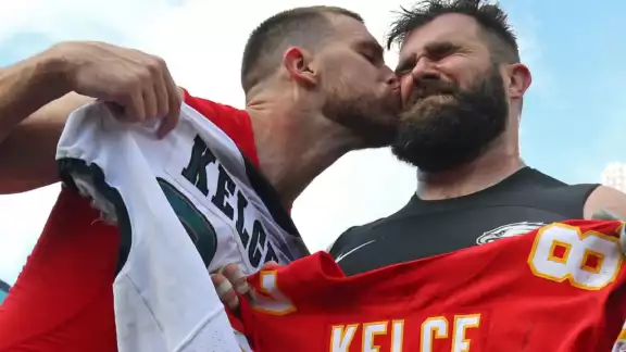 Jason y Travis Kelce Jason y Travis Kelce
