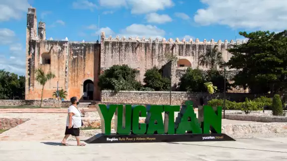 En estos días se pudo observarse atrás el exconvento franciscano lo que será el parador fotográfico del Pueblo Mágico de Maní