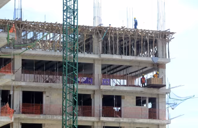 Insumos como el acero se incrementaron un 60 por ciento, lo que impide cumplir los presupuestos