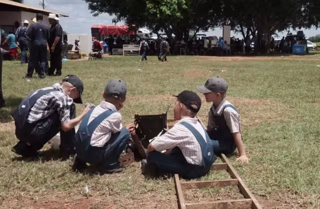 Las actividades escolares en los campos menonitas están ligadas a la historia de su cultura