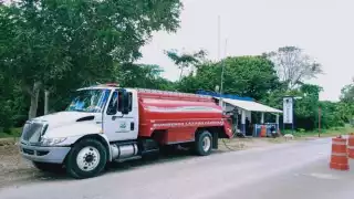 Los vecinos de dos comunidades del Norte de Quintana Roo deben pagar pipas con agua, lo que afecta su economía