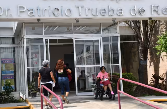 El creciente número de casos de dengue confirmados disminuye el número de camas disponibles: Ssa