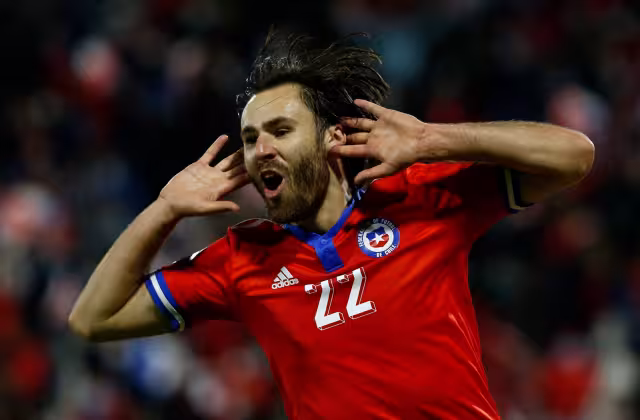 Los goles de La Roja fueron anotados por el centrocampista Erick Pulgar