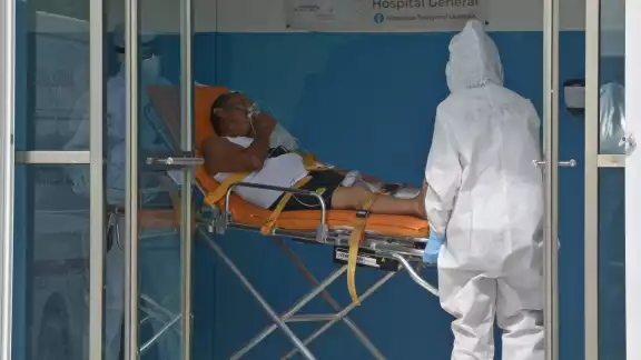 Según el reporte técnico, con corte hasta el mediodía de hoy, 14 mil 483 pacientes se encontraban en aislamiento social