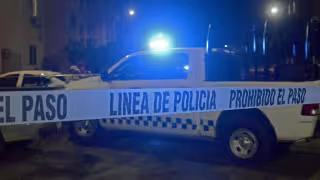 La persona recibió tres impactos de bala, dos de ellos hicieron blanco en su cabeza.