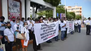 Sindicalizados de la Universidad Autónoma del Carmen se van a paro indefinido