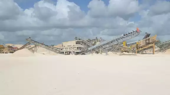 De acuerdo con la Semarnat, ocho eran para predios en Othón P. Blanco, dos más en Felipe Carrillo Puerto, uno en Benito Juárez y otro en Tulum. De acuerdo con la Semarnat, ocho eran para predios en Othón P. Blanco, dos más en Felipe Carrillo Puerto, uno en Benito Juárez y otro en Tulum.
