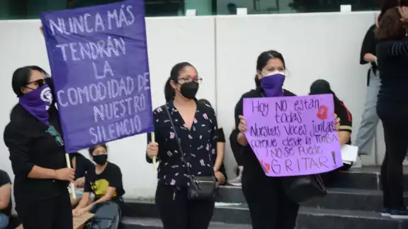 Se realizó una campaña con “Equis Justicia” para informar a las mujeres cómo denunciar situaciones de violencia Se realizó una campaña con “Equis Justicia” para informar a las mujeres cómo denunciar situaciones de violencia