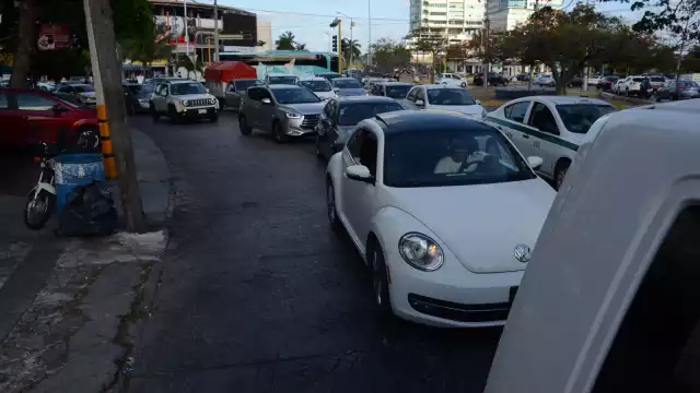 Todos los días se hacen más de 3 mil viajes en Q. Roo, principalmente en Cancún y Playa del Carmen.