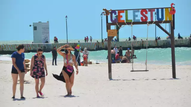 Muchos se congregaron para usar el famoso columpio