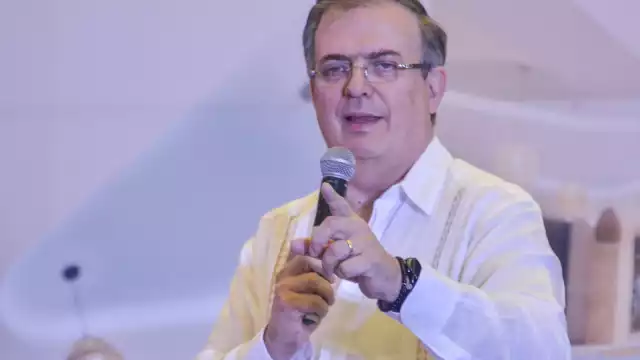 Marcelo Ebrard está molesto ya que algunos funcionarios han apoyado de forma desleal a Claudia Sheinbaum