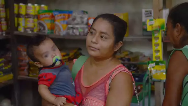 Hay personas que aceptan el salario de 100 pesos debido a que no tienen otra opción de trabajo