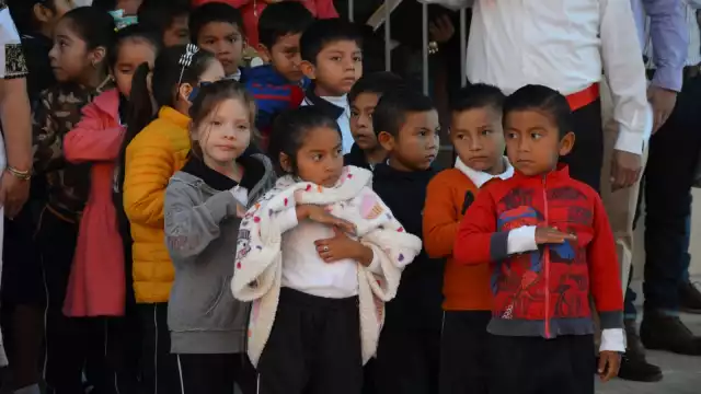 Alumno de educación básica inician su puente