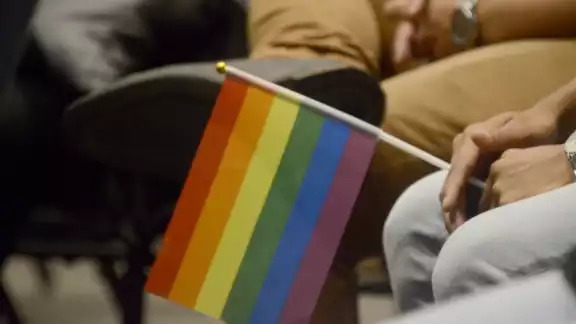 Este es el significado de la bandera LGBTQ+ Este es el significado de la bandera LGBTQ+