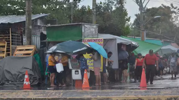 Se prevé que las lluvias continúen este lunes para Quintana Roo