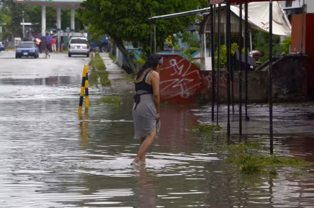 Se esperan fuertes lluvias en Cancún este domingo