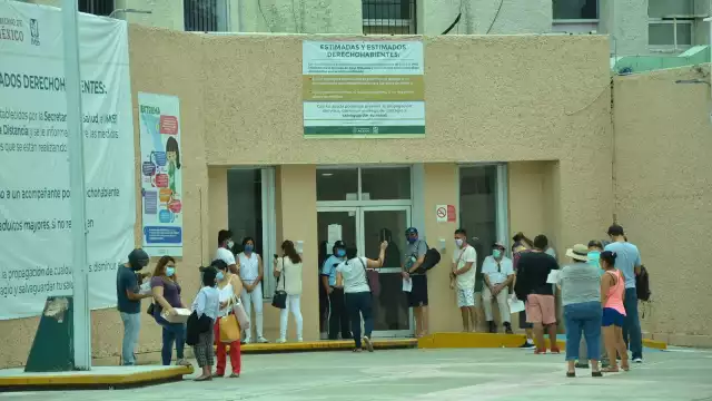 Según el reporte técnico, con corte hasta el mediodía de hoy, 16 mil 050 pacientes se encontraban en aislamiento social