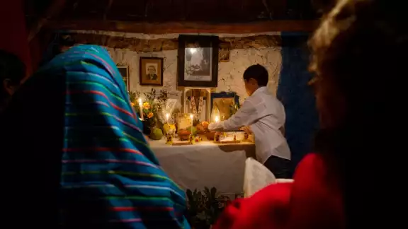 La conmemoración a los difuntos inicia en Yucatán recibiendo espíritus infantiles con gozo y alegría La conmemoración a los difuntos inicia en Yucatán recibiendo espíritus infantiles con gozo y alegría