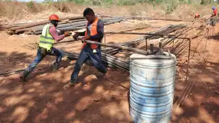 Actualmente, en el Tramo 3 de la construcción participan alrededor de unos 800 trabajadores; la cifra podría ampliarse al dividirse en siete frentes de acción