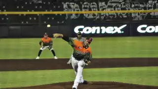 Ni la sólida apertura de Logan Ondrusek fue suficiente para evitar que los melenudos sigan en caída libre