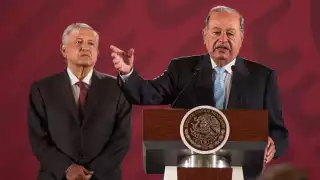 AMLO informó que realizó un sobrevuelo con el empresario Carlos Slim para supervisar obras del Tren Maya