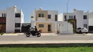 Los habitantes del fraccionamiento indicaron que los administradores les prometieron una caseta, pero aún no se las construyen