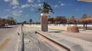 Un panorama desolador se aprecia en la principal avenida porteña