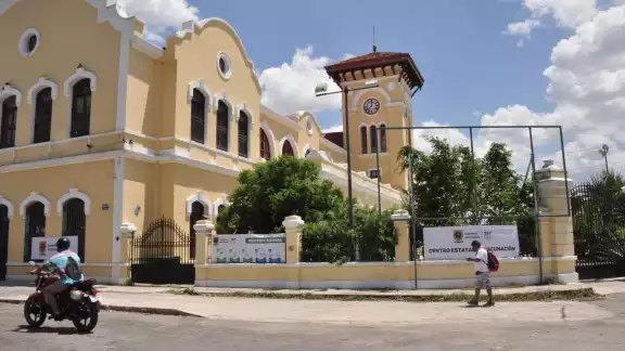 Con la construcción de ese espacio, proyecto que trabajaron la UNAM, UADY y el Cinvestav, esperan que se convierta en un sitio de referencia turística Con la construcción de ese espacio, proyecto que trabajaron la UNAM, UADY y el Cinvestav, esperan que se convierta en un sitio de referencia turística