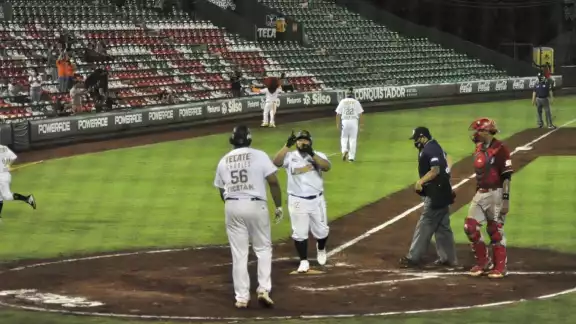 Con la suspensión de la primera serie el sábado se jugo una doble jornada
