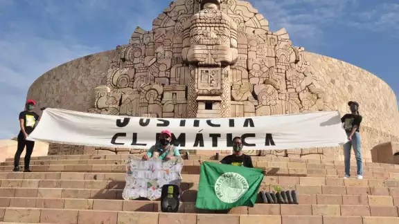 Fridays For Future Yucatán participó en la iniciativa de ley de cambio climático que impulsó la administración de Mauricio Vila Dosal Fridays For Future Yucatán participó en la iniciativa de ley de cambio climático que impulsó la administración de Mauricio Vila Dosal
