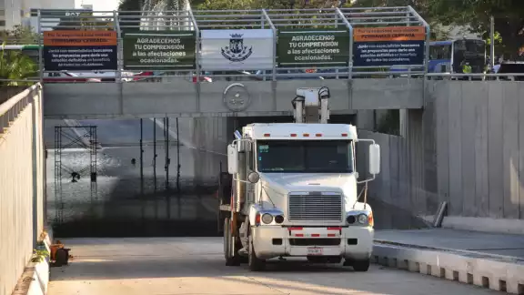 Renán se limitó a decir que la primera semana de marzo iniciarían las obras en el túnel Renán se limitó a decir que la primera semana de marzo iniciarían las obras en el túnel