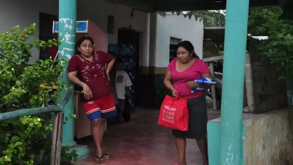 No todas las personas de este pueblo opinan lo mismo No todas las personas de este pueblo opinan lo mismo