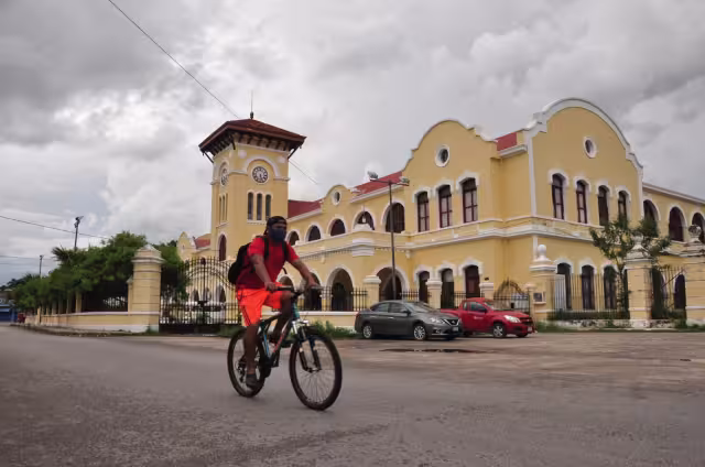 Este Plan Maestro local lo ejecutó la UNAM junto con otras instancias y profesionistas calificados, organizaciones, vecinos y ciudadanos de Mérida