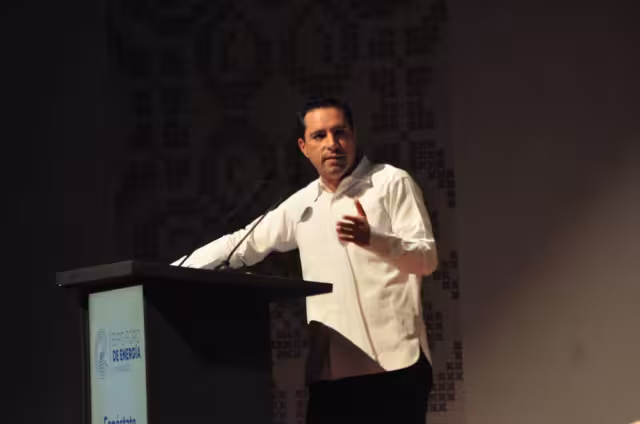 Mauricio Vila Dosal estará de gira por Europa hasta el sábado 16 de octubre