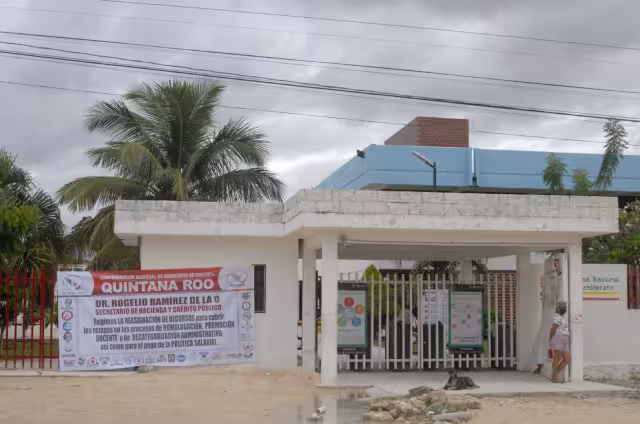 La Subdirectora del plantel de Cancún dijo que las negociaciones se habían buscado desde hace más de cinco meses, sin recibir una respuesta favorable