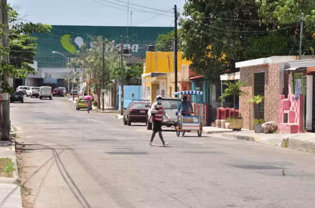 También exhortaron a la autoridad a brindar de iluminación en los cruces con las calles 91 y 93, zona que se torna peligrosa